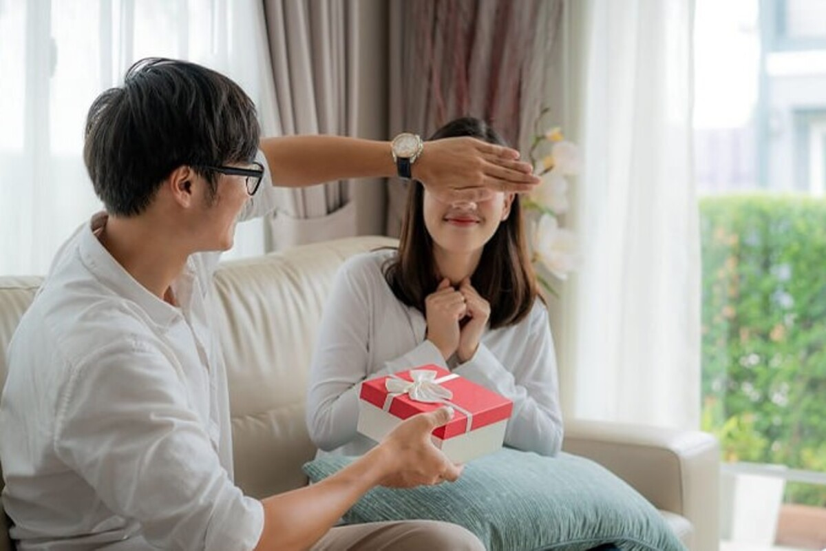 10+ món quà tặng Trung thu lãng mạn dành cho nửa kia của bạn