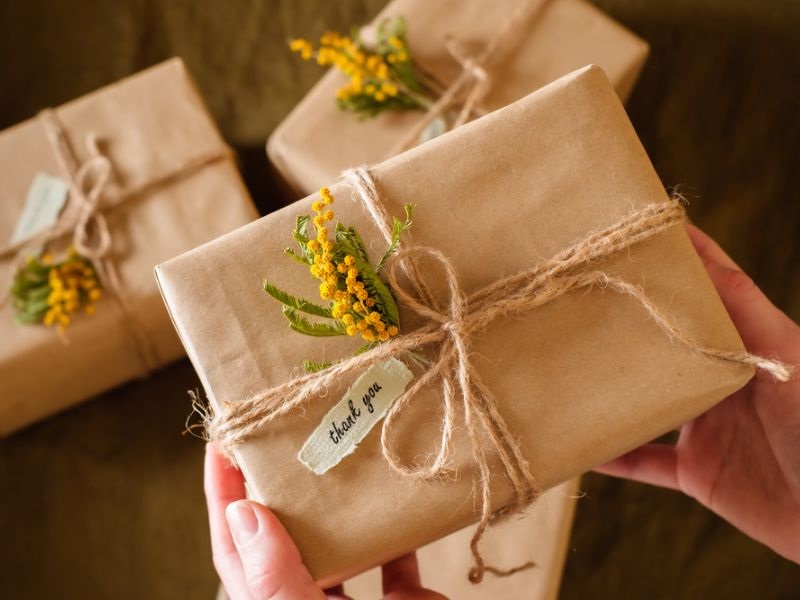 cách gói quà đẹp, cách gói quà bằng giấy, cách gói quà không cần hộp