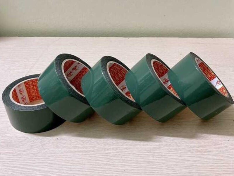 Các loại băng dính đóng hàng: Cẩm năng phân loại và cách chọn tiết kiệm chi phí 10 Băng dính hai mặt